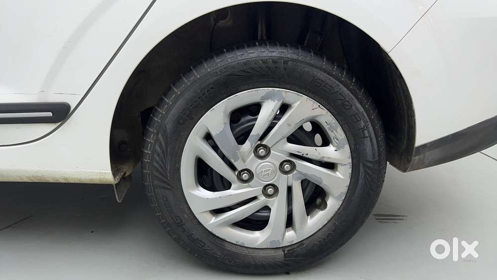 Hyundai Aura [2023-ongoing] 1.2 S Petrol Manual, 2022, Petrol