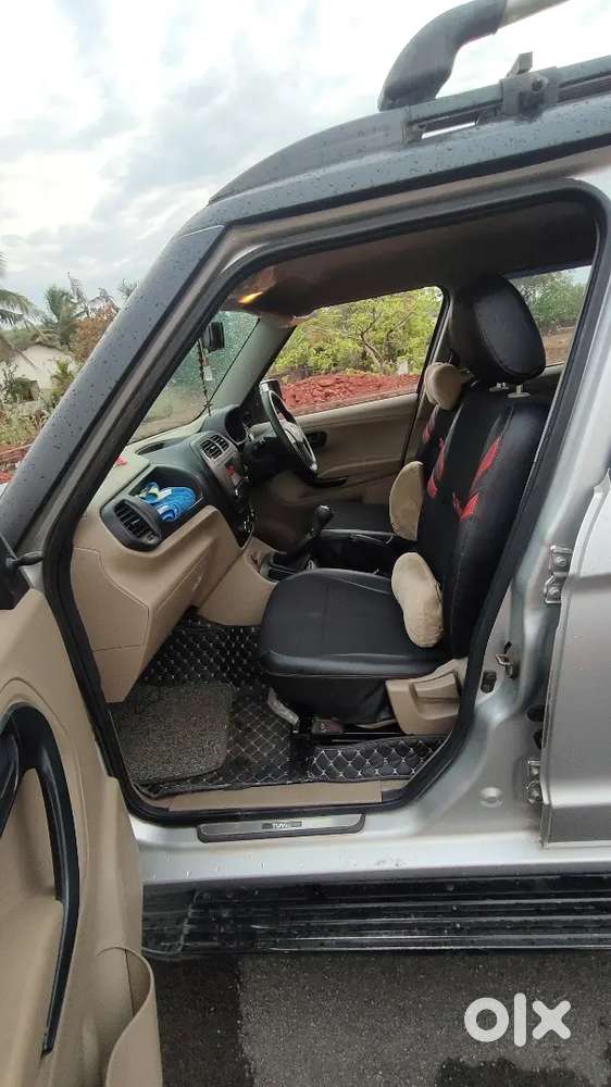 Mahindra Tuv 300 2016