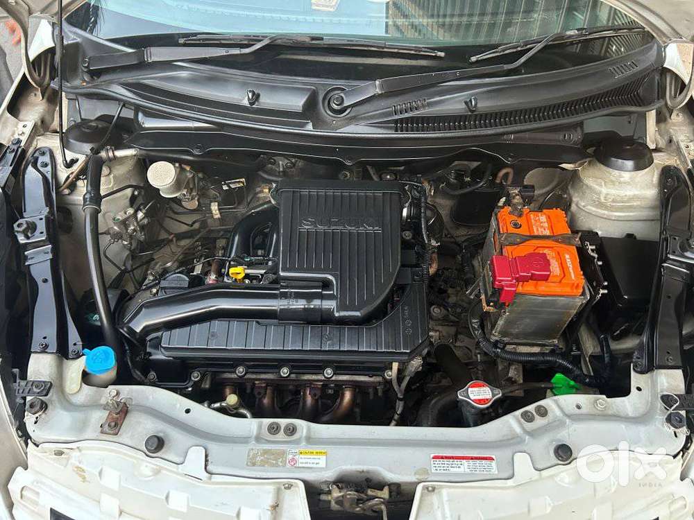 Maruti Suzuki Swift Vxi 1.2 Abs Bs-iv, 2016, Petrol