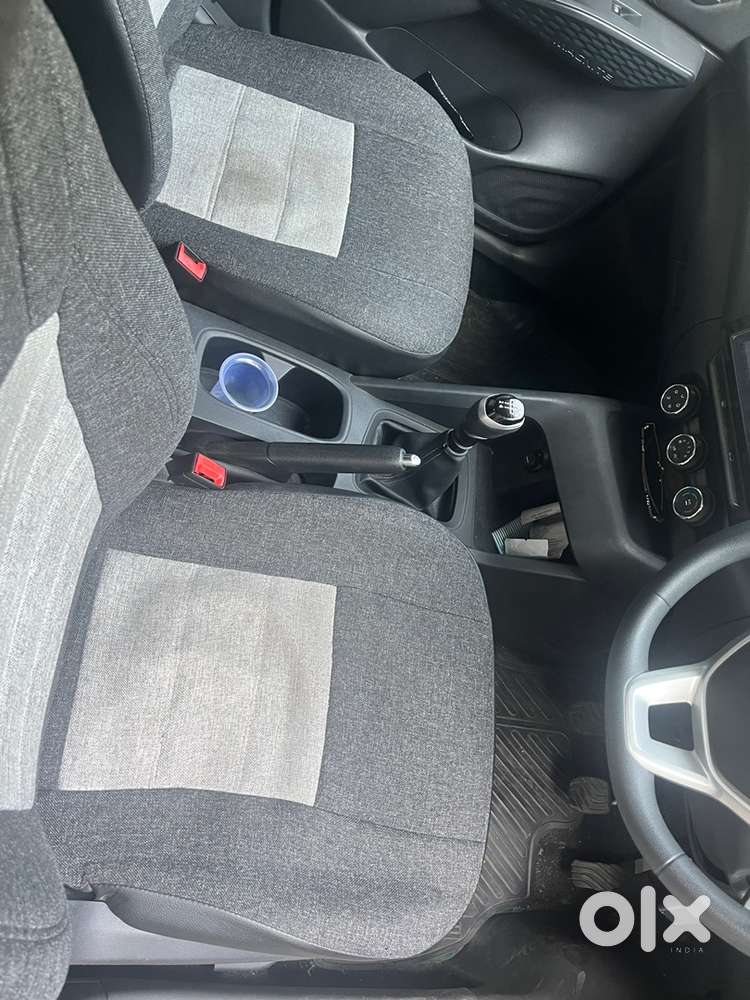Nissan Magnite Petrol 2025 Registration