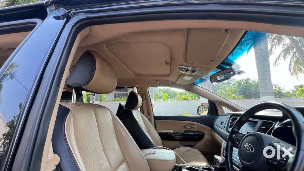 Kia Carnival 7 Seater Limousine