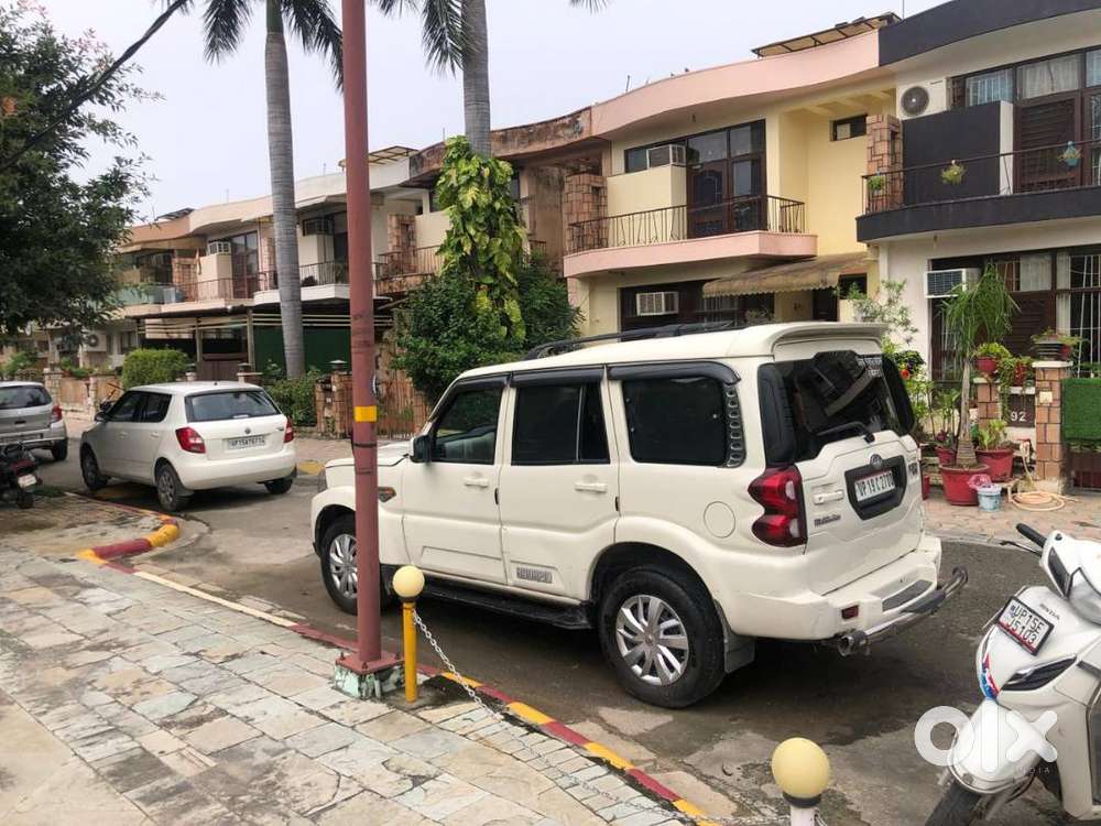 Mahindra Scorpio S6 2.2 2016 Diesel 6-seater Suv