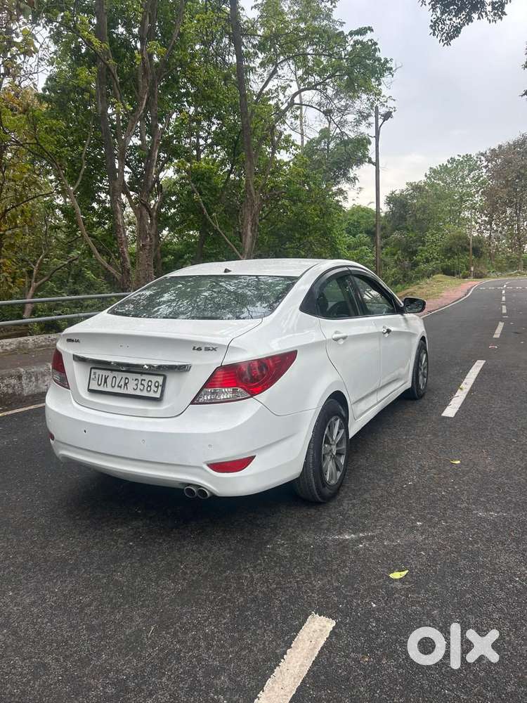 Hyundai Fluidic Verna 1.6 Vtvt Sx, 2014, Petrol