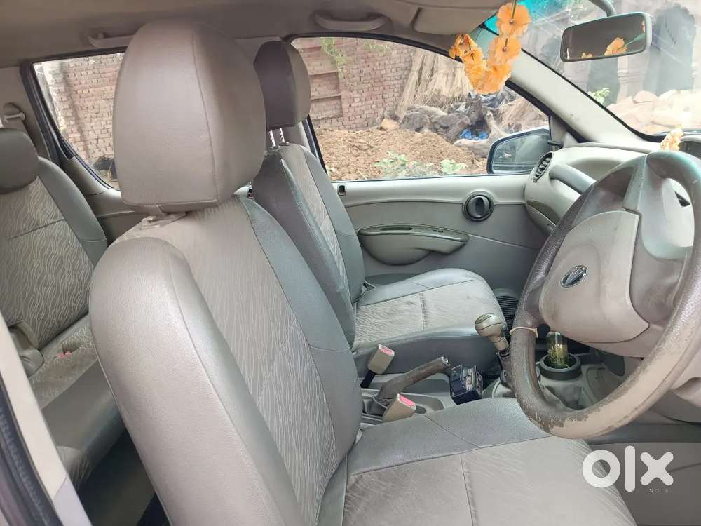 Mahindra Quanto 2015