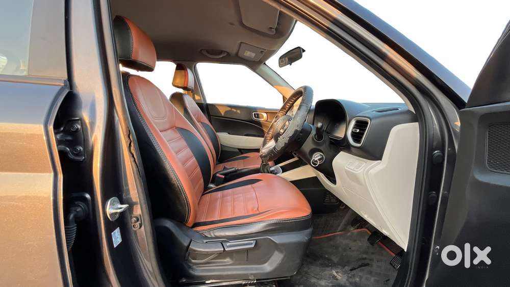 Hyundai Venue 1.2 S (o), 2022, Petrol