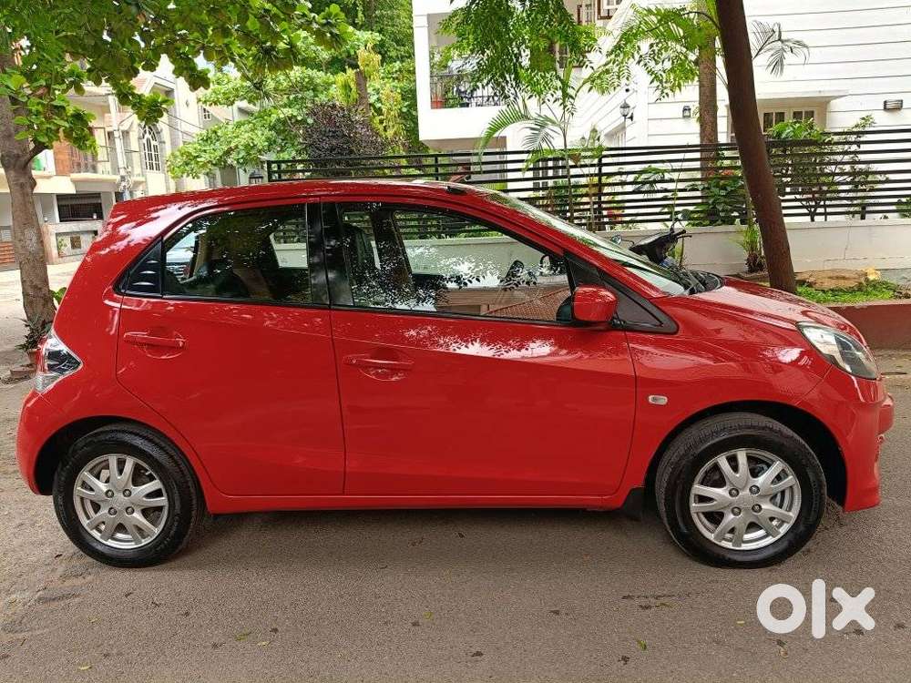 Honda Brio V Automatic, 2012, Petrol