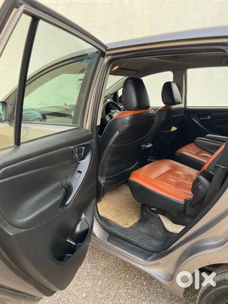 Toyota Innova Crysta