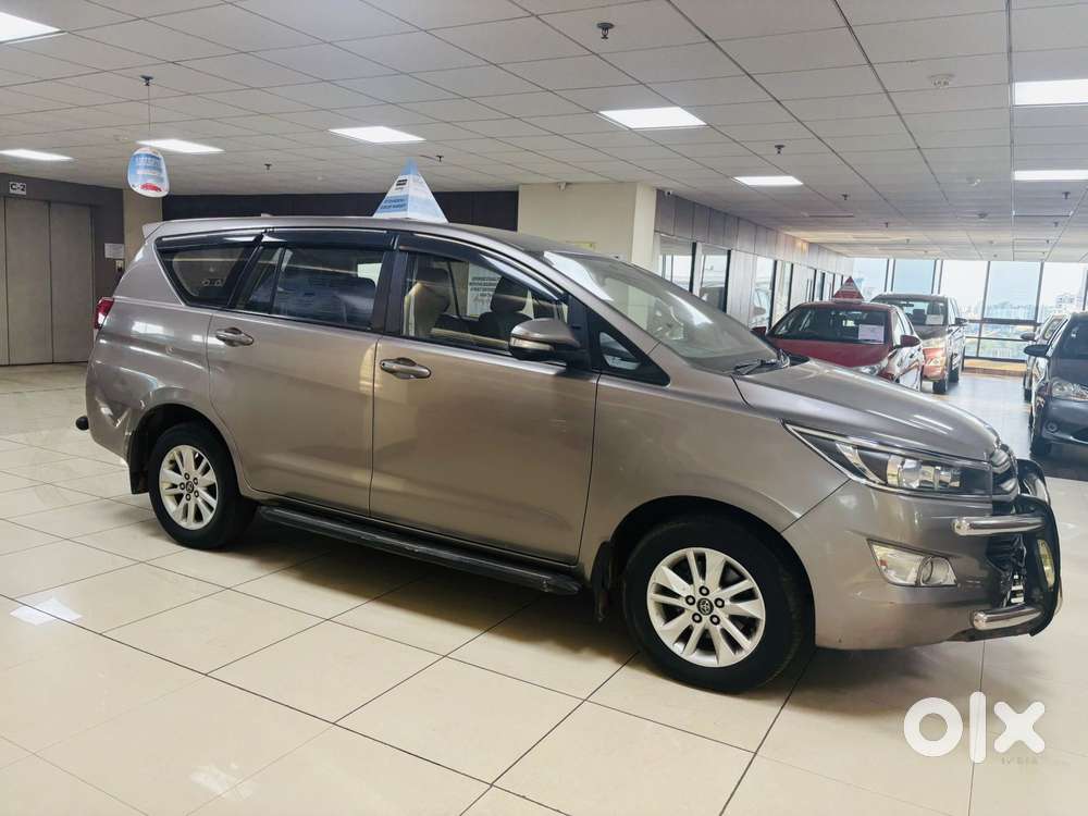Toyota Innova Crysta 2.4 G Mt 8s, 2017, Diesel