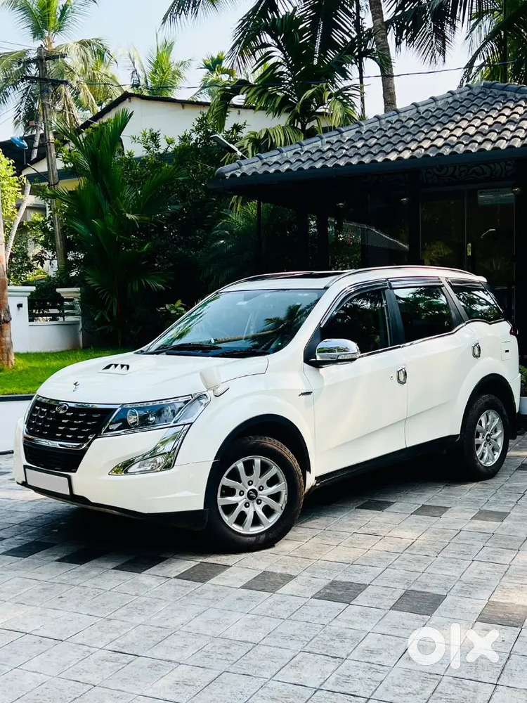 Mahindra Xuv500 W9 At 45,000 Km  Automatic Company Served.