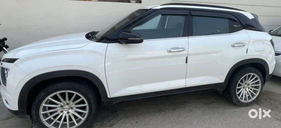 Hyundai Petrol Manual 2023