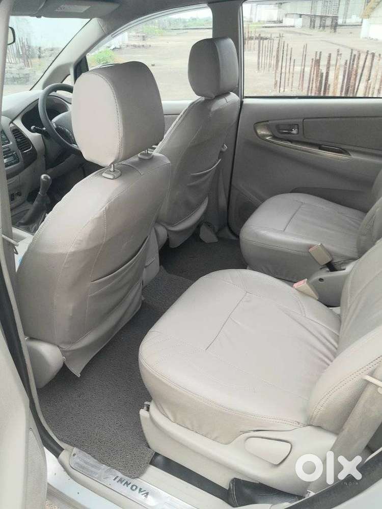 Toyota Innova 2.5 V 7 Str, 2011, Diesel