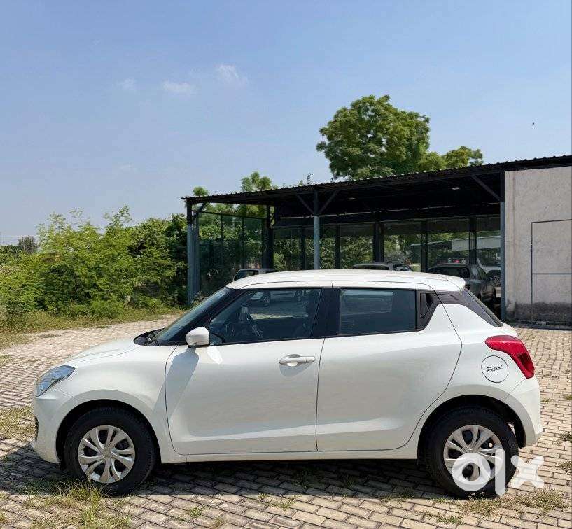 Maruti Suzuki Swift, 2023, Petrol