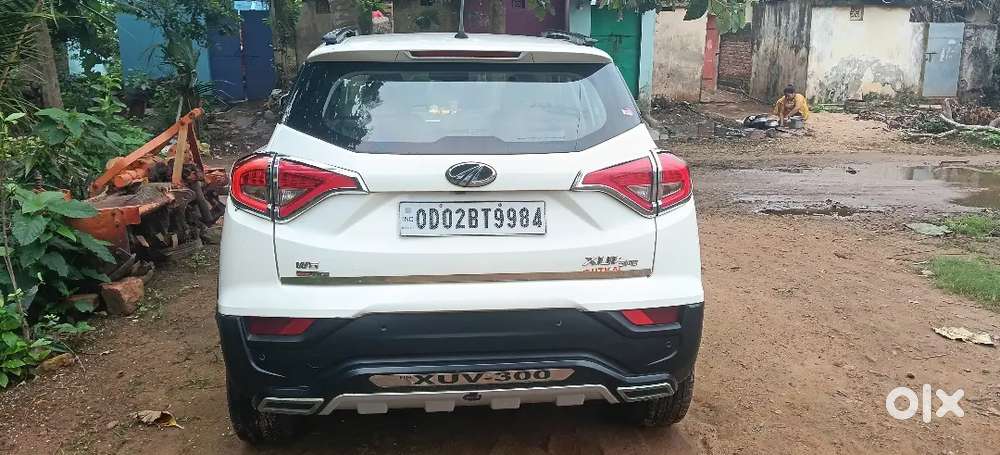 Mahindra Xuv300 2021 Amt Petrol