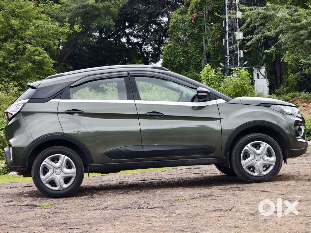 Tata Nexon 1.2 Revotron Xm (s), 2022, Petrol