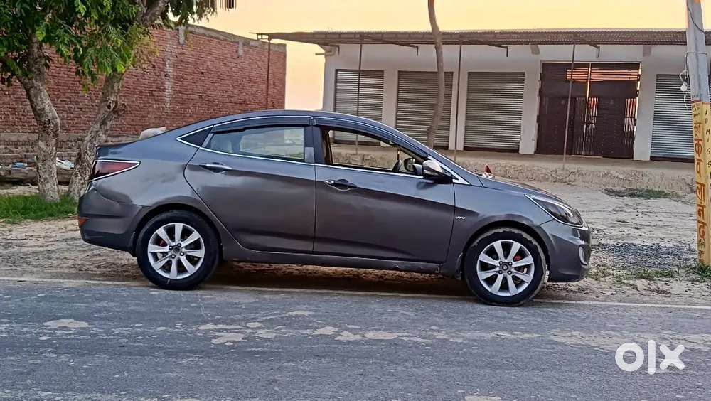 Hyundai Verna 2012 Petrol Well Maintained