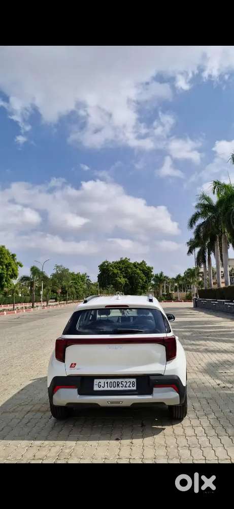 Kia Sonet 2024 Diesel 6000 Km Driven