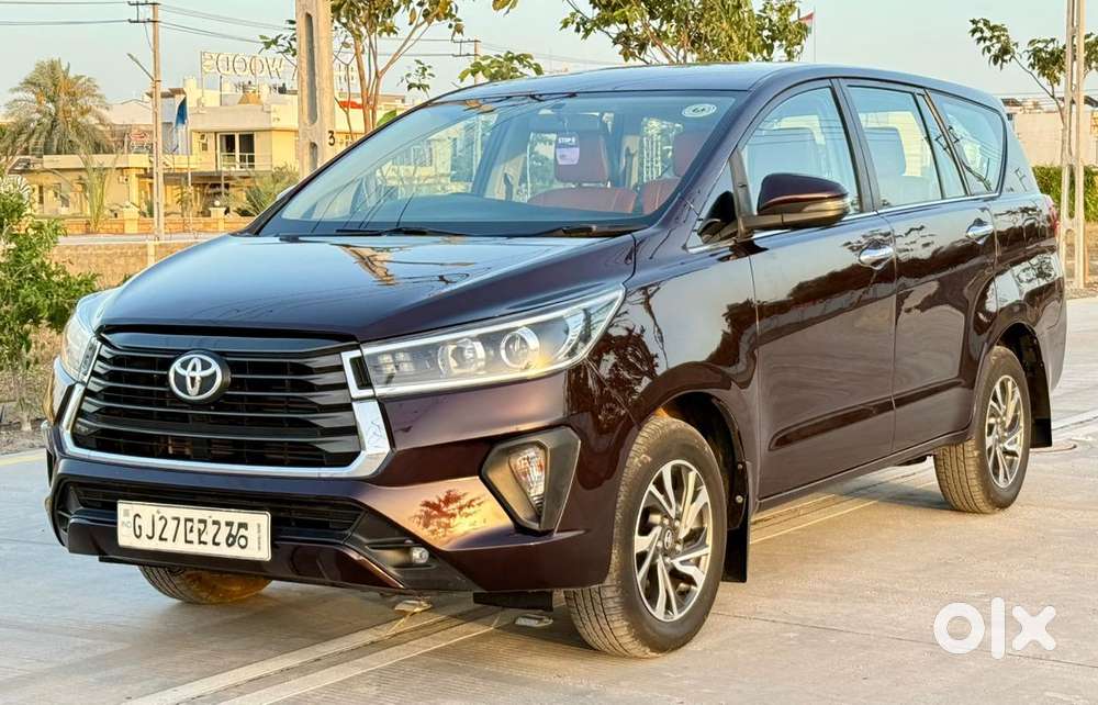 Toyota Innova Crysta 2.4 V 8 Str, 2022, Diesel