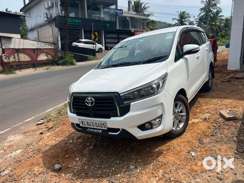 Toyota Innova Crysta 2019