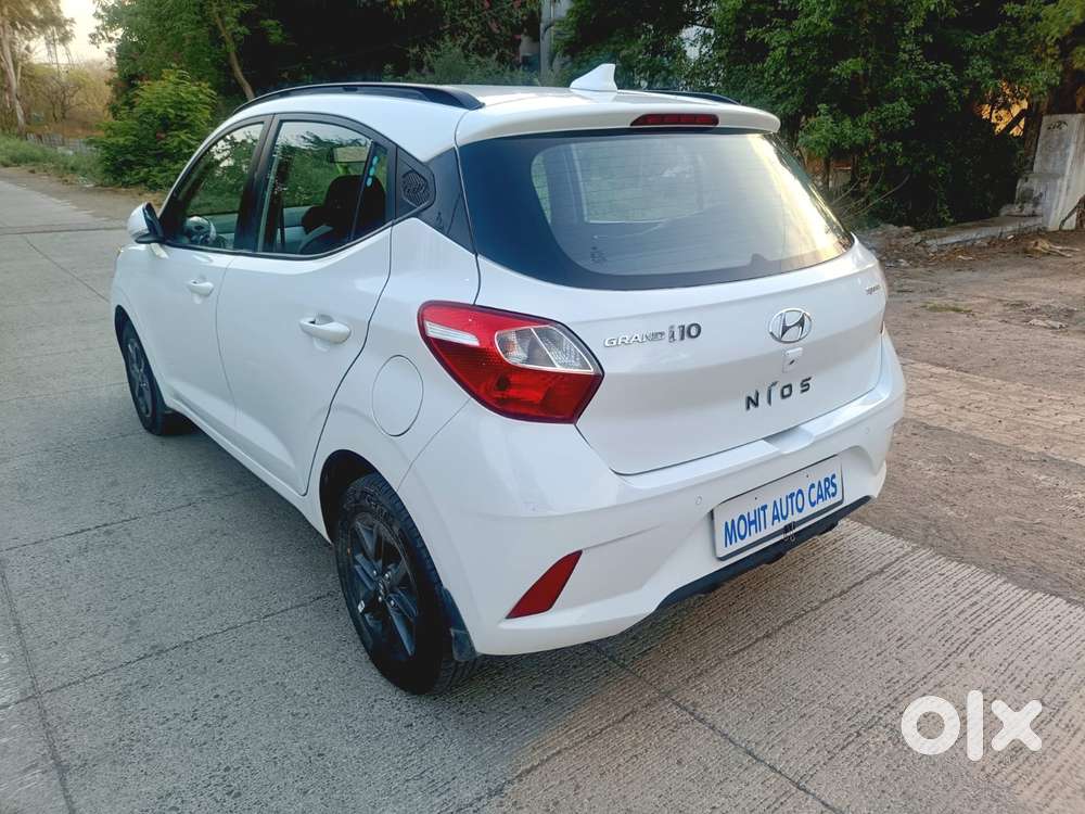 Hyundai Grand I10 Nios Sportz 1.2 At, 2022, Petrol