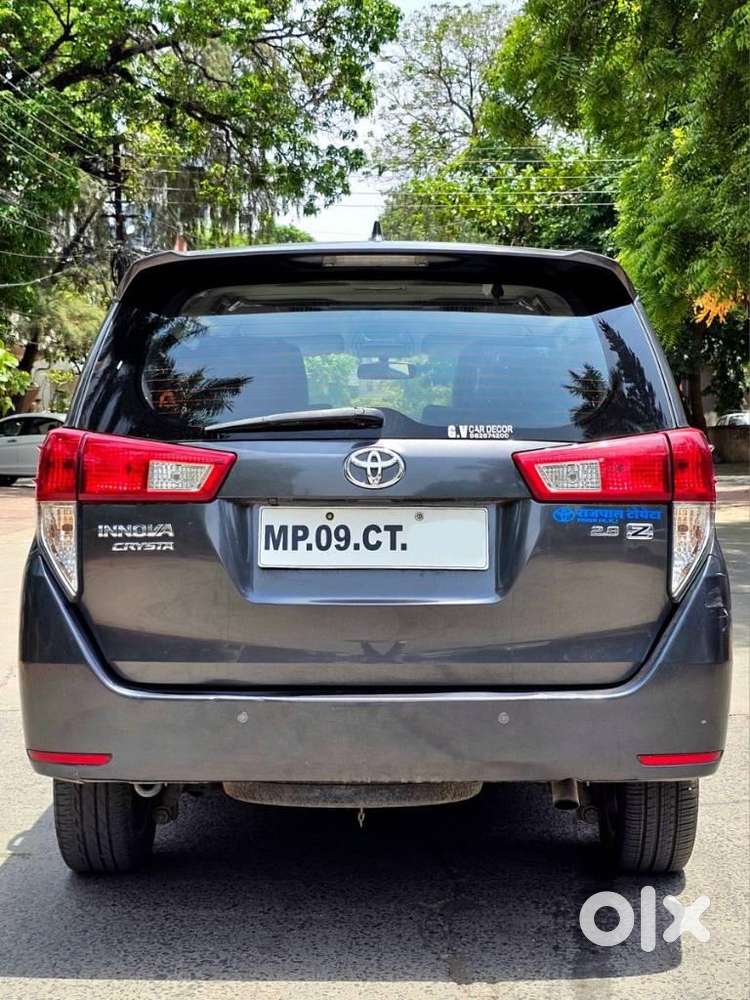 Toyota Innova Crysta 2.8z Automatic, 2016, Diesel