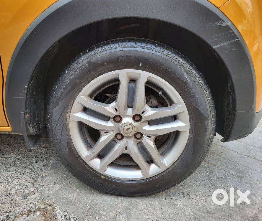 Renault Triber Rxz  Easy-r Amt Urban Night Limited Edition, 2021, Pe..