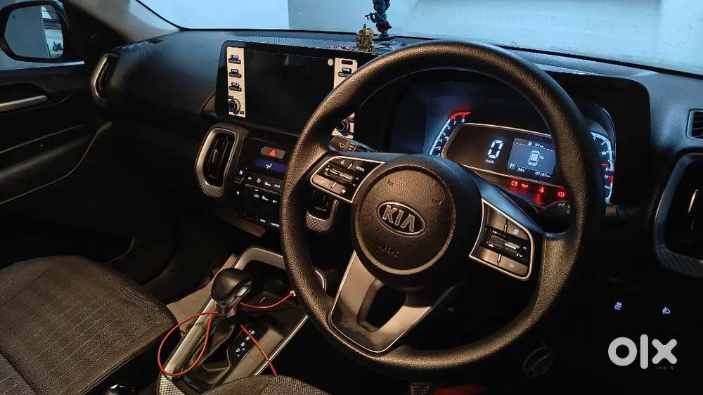 Kia Sonet 2020 Petrol 47000 Km Driven Excellent Condition