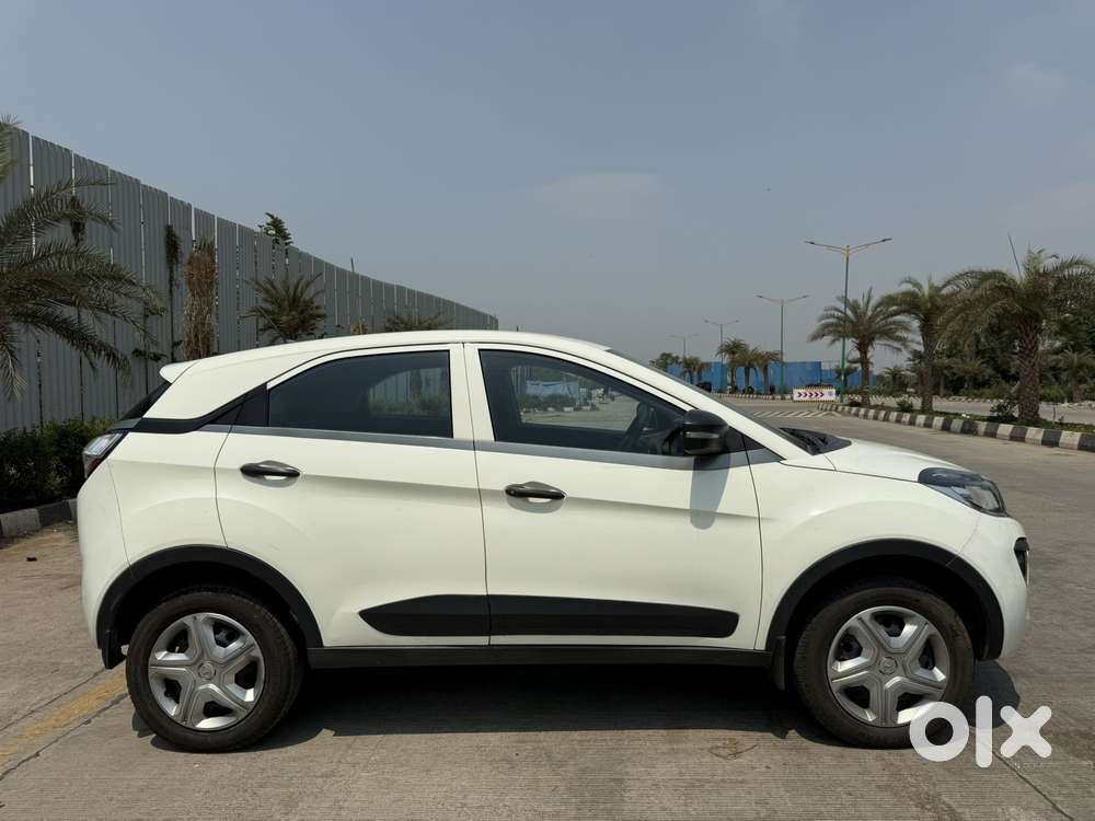 Tata Nexon 1.2 Revotron Xm (s), 2018, Petrol