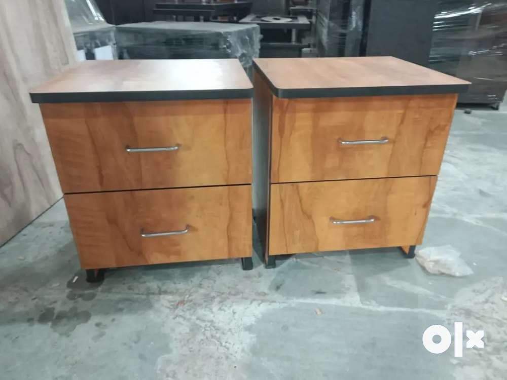 Side deals table olx