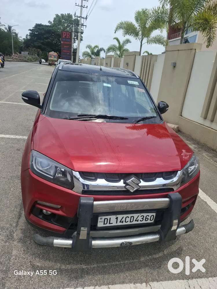 2017 Maruti Suzuki Brezza Zdi+ Dual Tone