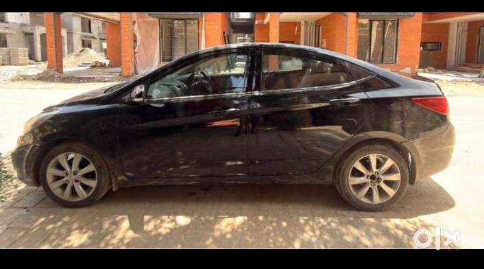 Hyundai Verna 1.6 Sx, 2011, Petrol