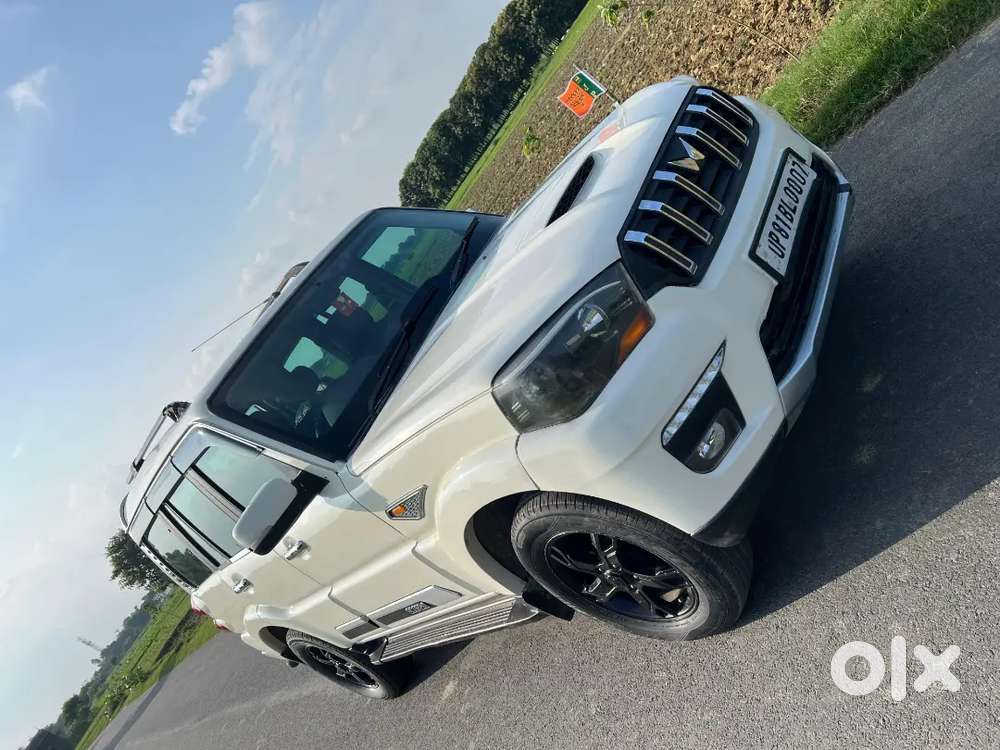 Mahindra Scorpio S6 Diesel 2016