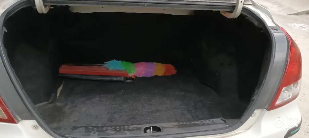 Maruti Suzuki Dzire 2011 Petrol 61000 Km Driven