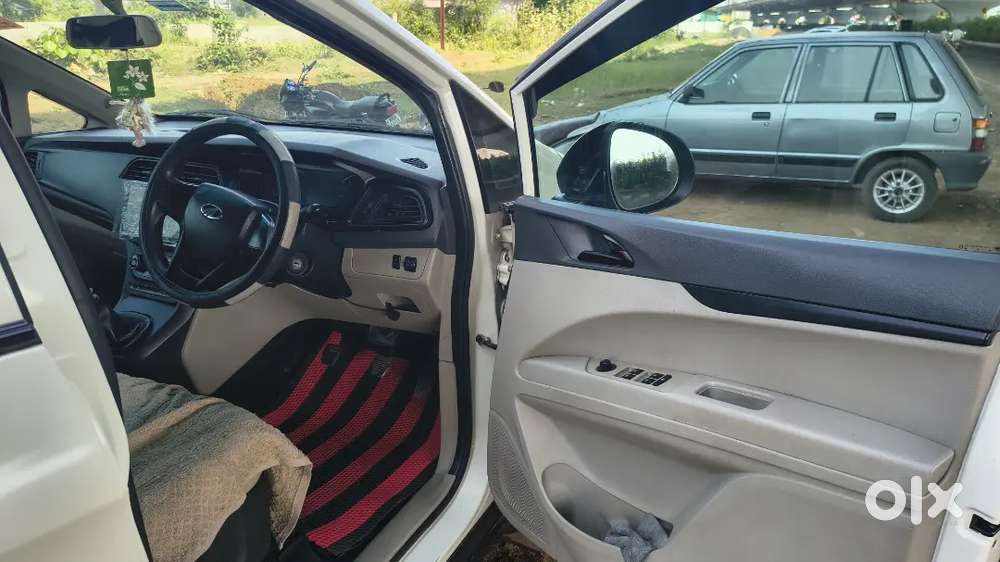 Mahindra Marazzo Diesel 2019