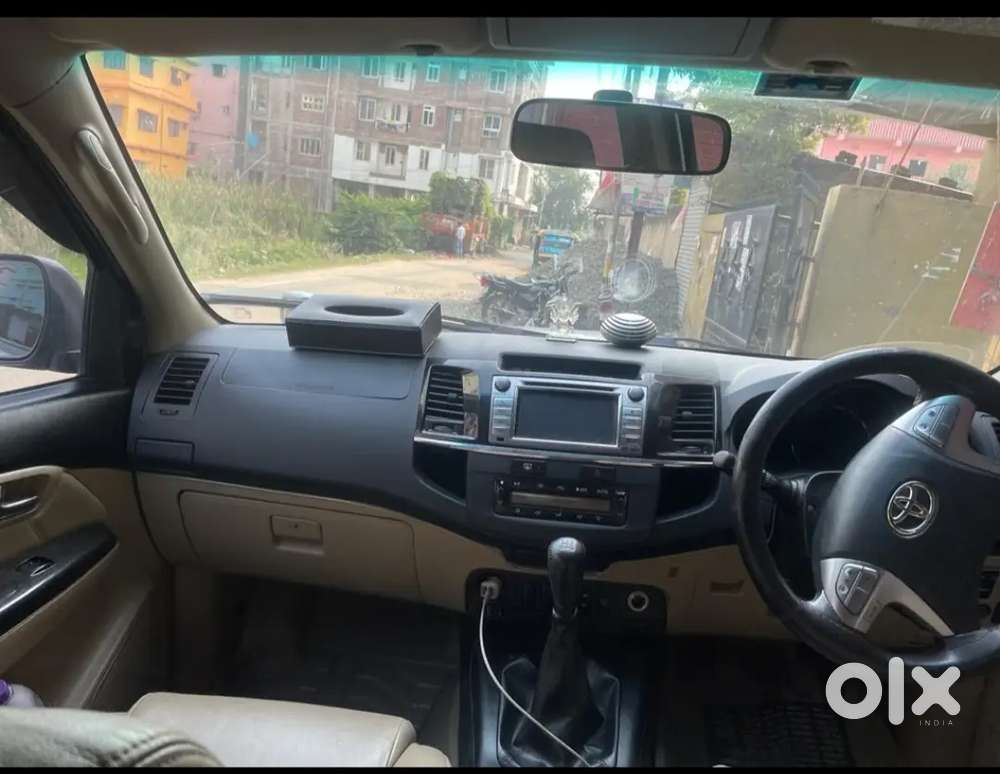 Toyota Fortuner 2015