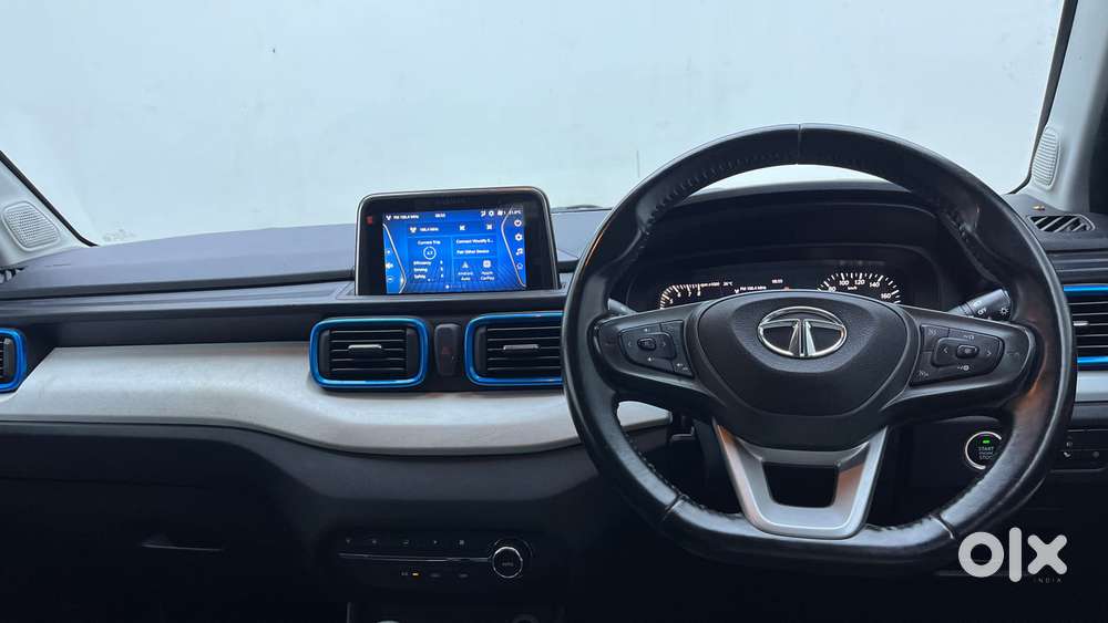 Tata Punch 1.2 Revotron Creative Dual Tone, 2022, Petrol