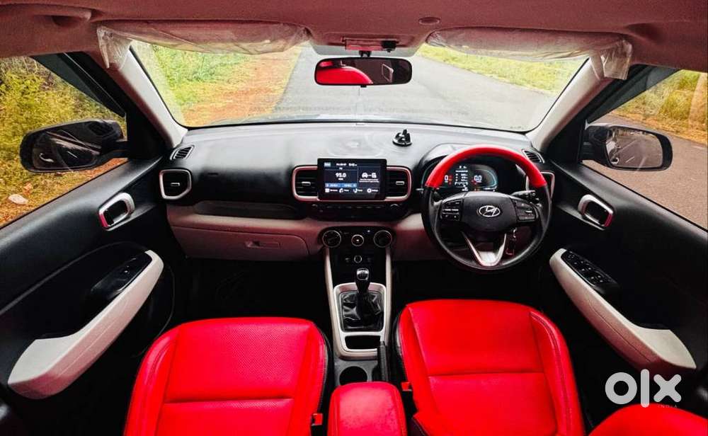 Hyundai Venue, 2023, Petrol
