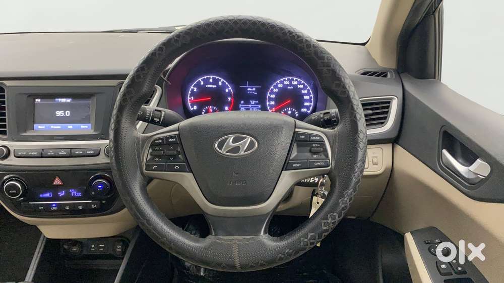 Hyundai Verna 1.4 Vtvt Ex, 2019, Petrol