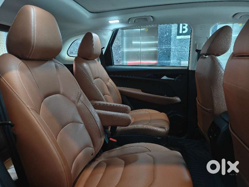 Mg Hector Plus 1.5 Sharp Turbo Cvt 6 Str, 2022, Petrol