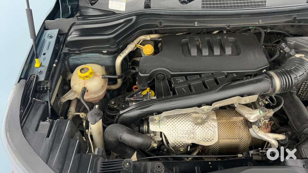 Mahindra Xuv300 W8 Diesel, 2023, Diesel