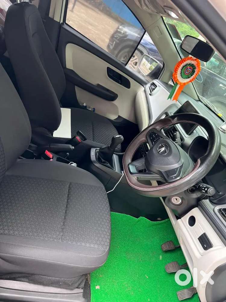 Tata Altroz – Premium Hatchback For Sale With Vip Choice Number