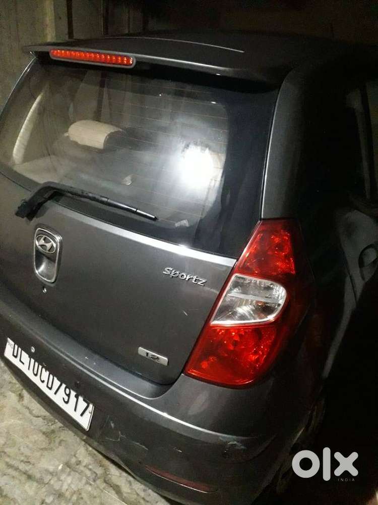 Hyundai I10 Sportz 1.2 (2013)  30,000 Km  Excellent Condition  Grey