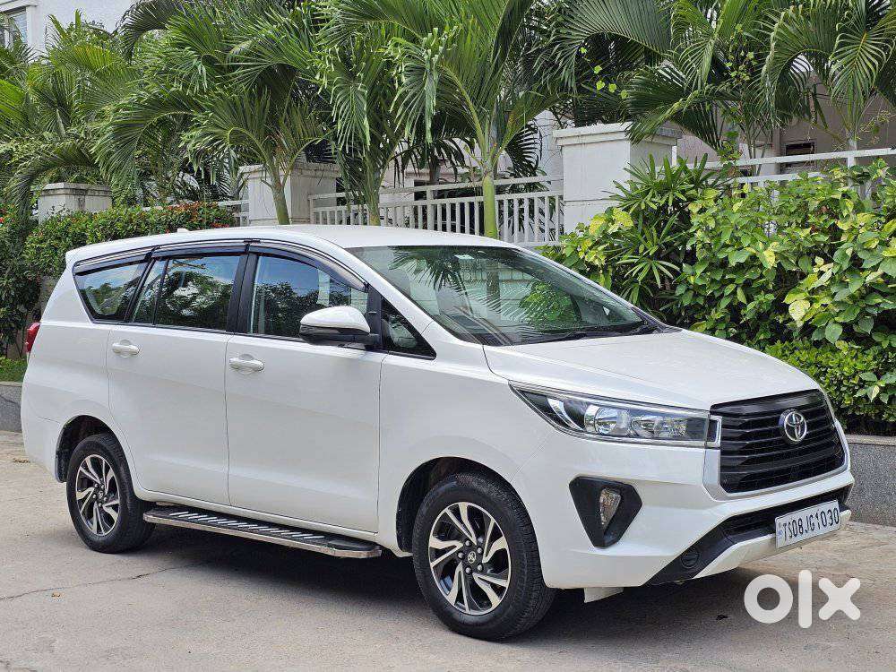 Toyota Innova Crysta