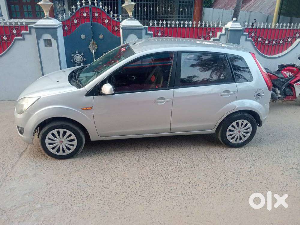 Ford Figo 2012-2015 Petrol Titanium, 2015, Petrol