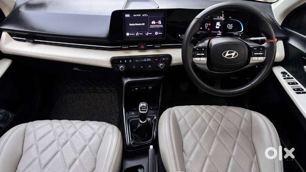 Hyundai Verna, 2023, Petrol