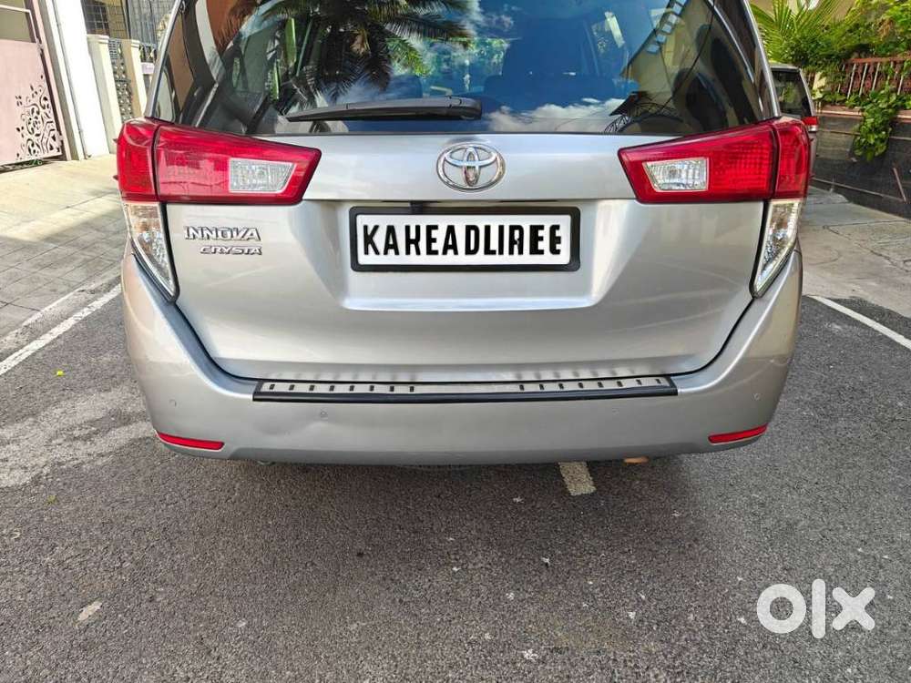 Toyota Innova Crysta 2.4 G Mt, 2022, Diesel