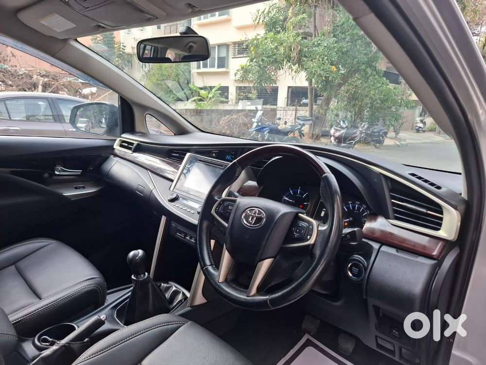 Toyota Innova Crysta 2.4 V 7 Str, 2016, Diesel
