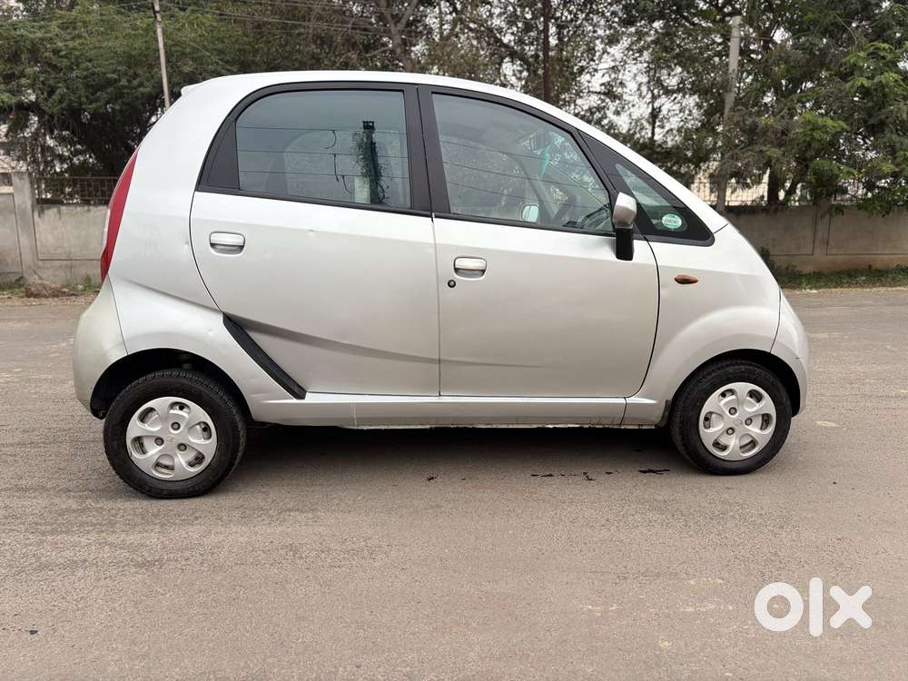 Tata Nano Xta, 2015, Petrol
