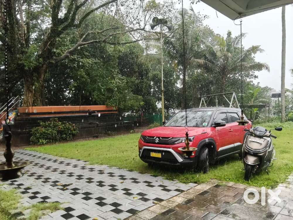 Maruti Suzuki Brezza 2025 Cng & Hybrids 19800 Km Driven, Fancy Number