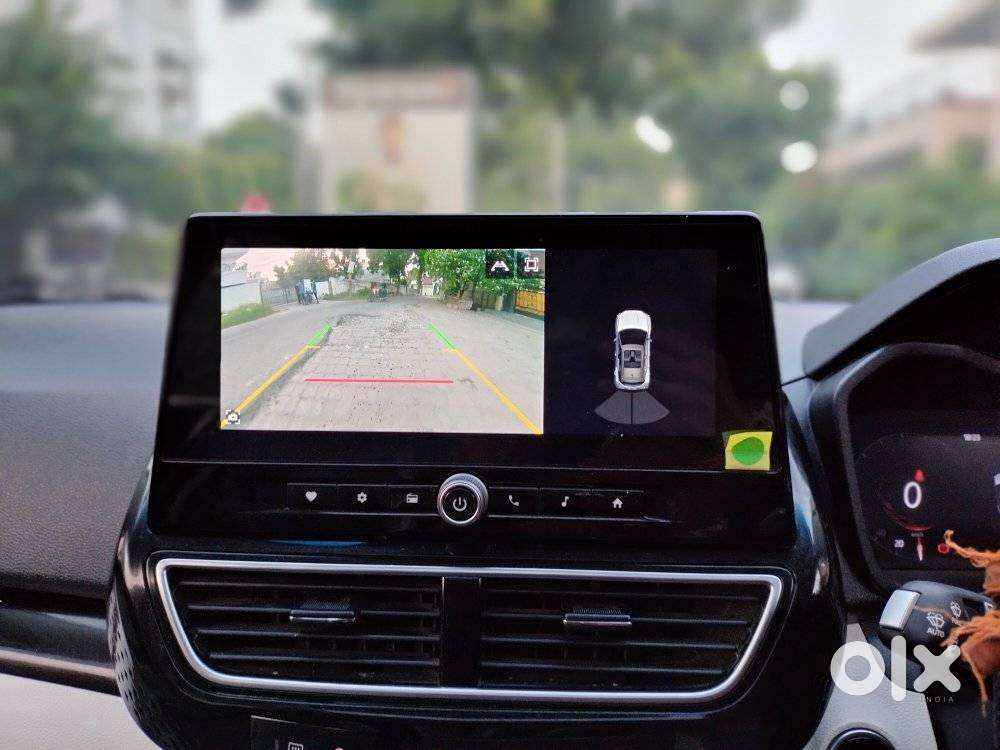 Mahindra Xuv 3xo Ax5 Ds Mt, 2024, Diesel