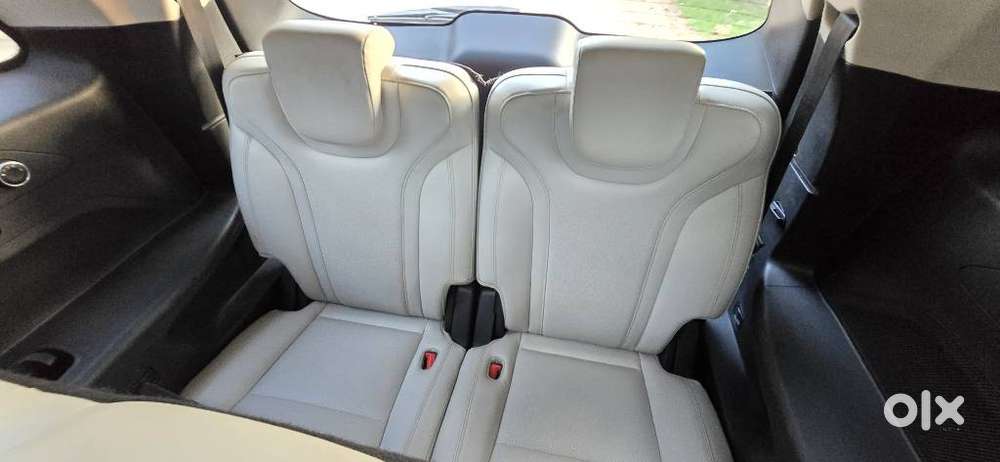 Mahindra Xuv700 2.2 Ax 7 Diesel At Luxury Pack Str, 2023, Diesel